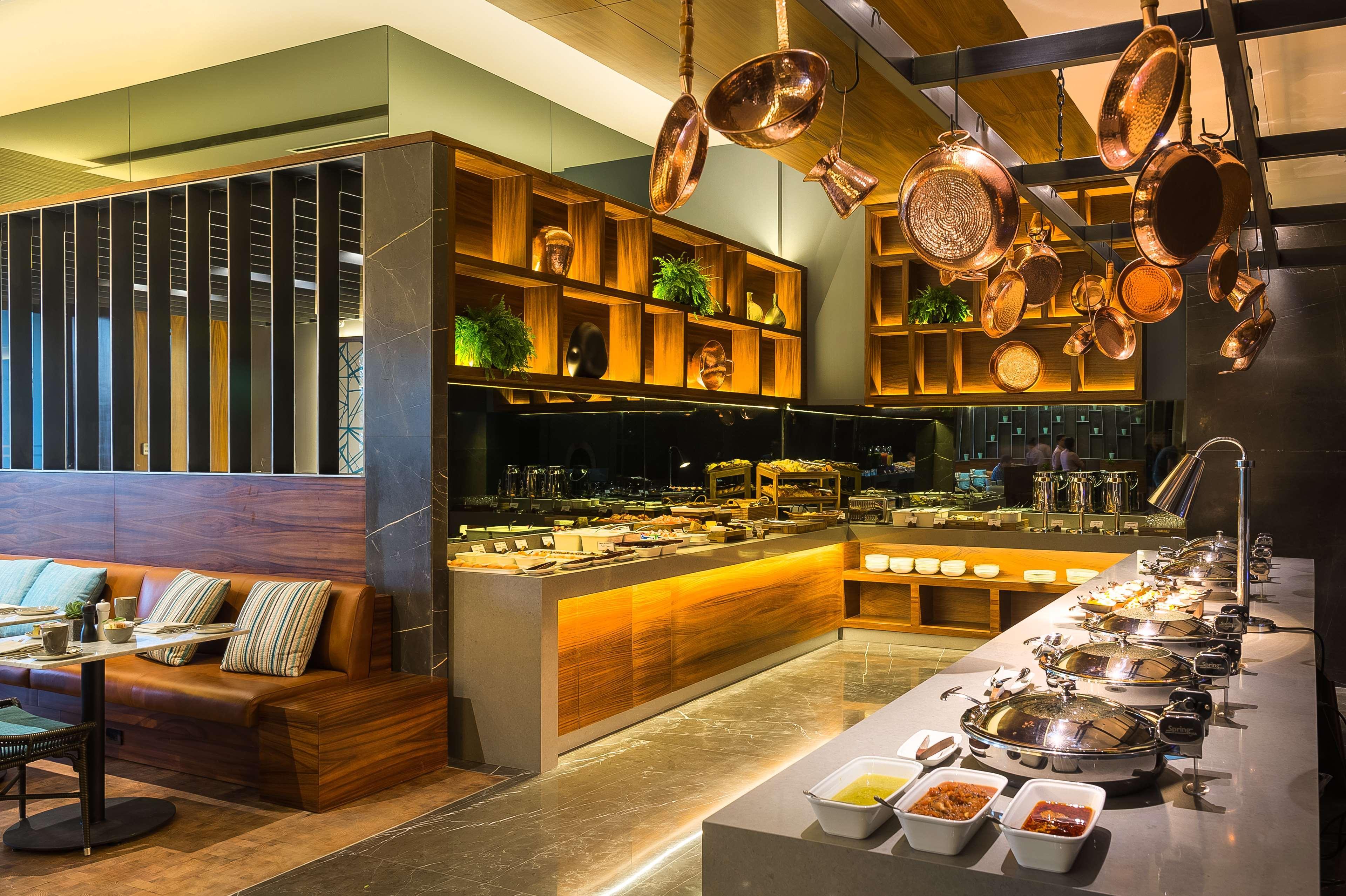 Hyatt Regency Andares Guadalajara Hotel Zapopan Exterior foto The buffet at the restaurant